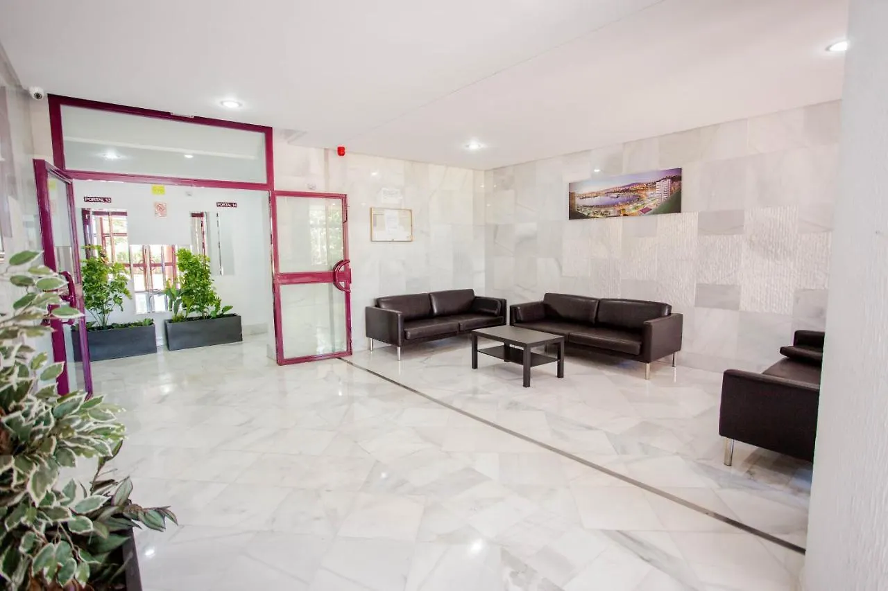Apartamento Apartamento Teatinos, Metro, Free Parking & Pool Málaga 0*,