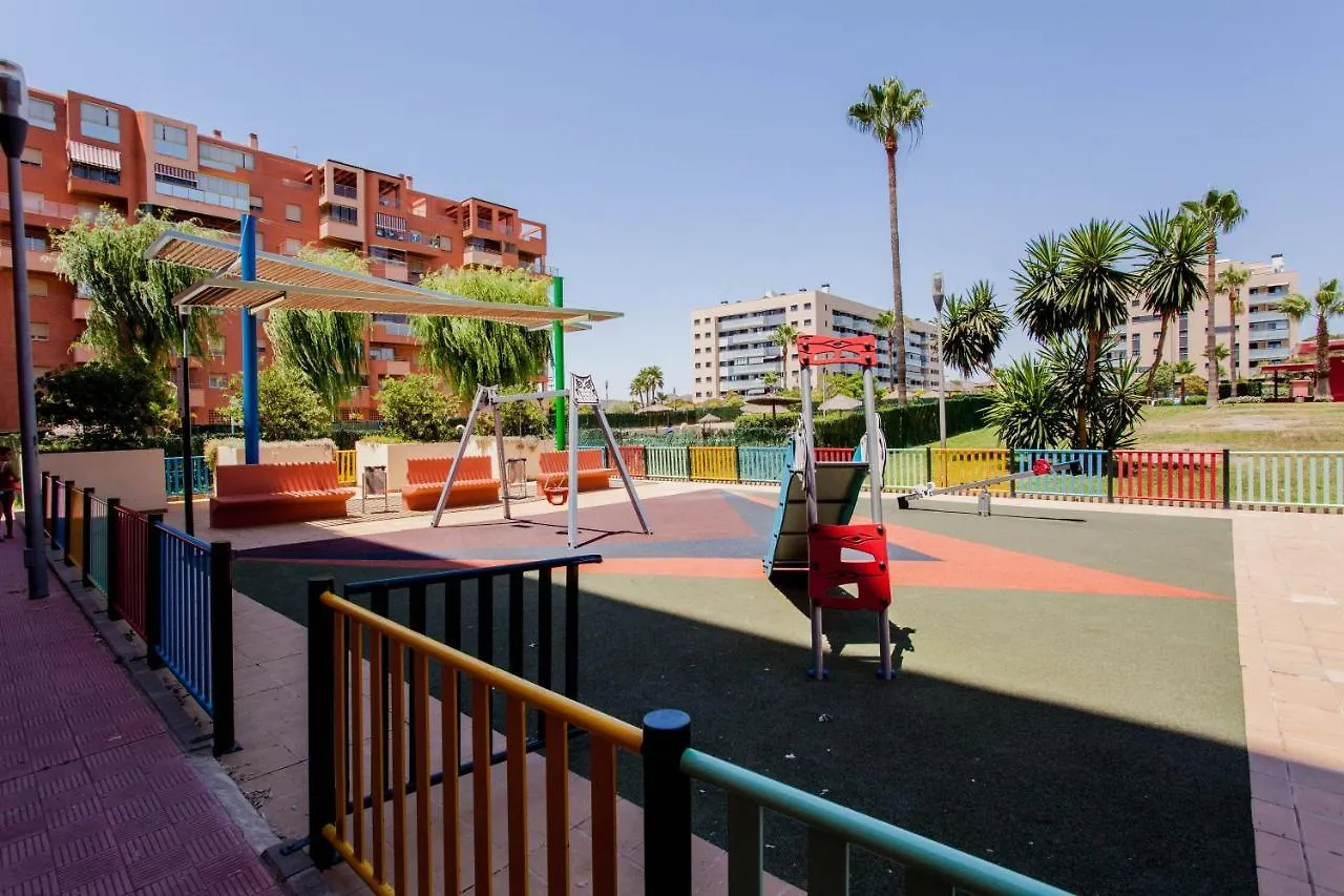 Apartamento Apartamento Teatinos, Metro, Free Parking & Pool Málaga